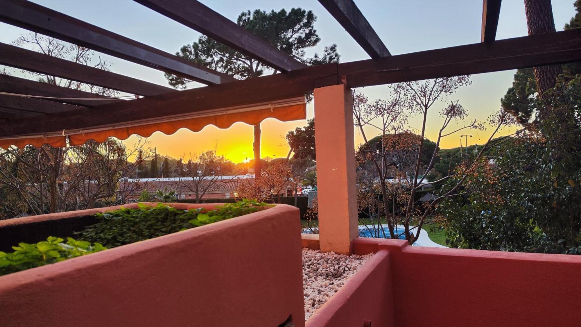 Apartemen Pinogolf Elviria With Free Parking, Wifi, Pool And Large Terrace